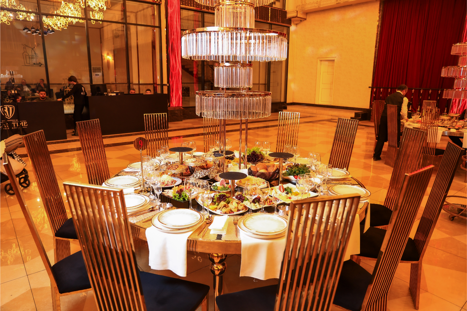 Grand Opera - Kristal Zal - grandopera kristal zal masa fotosu - şəkil 3